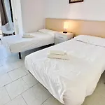 Skol 639. Estupendo En Апартаменти *