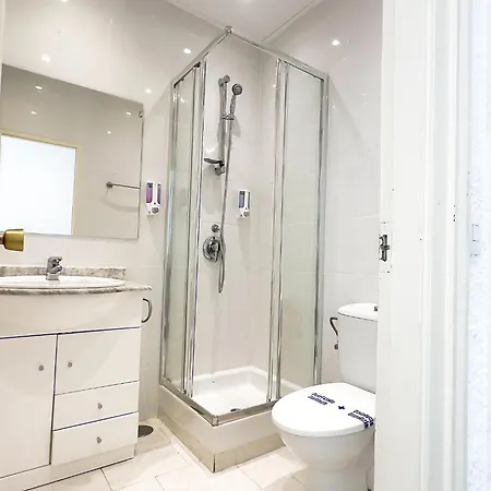 Skol 639. Estupendo En アパート *